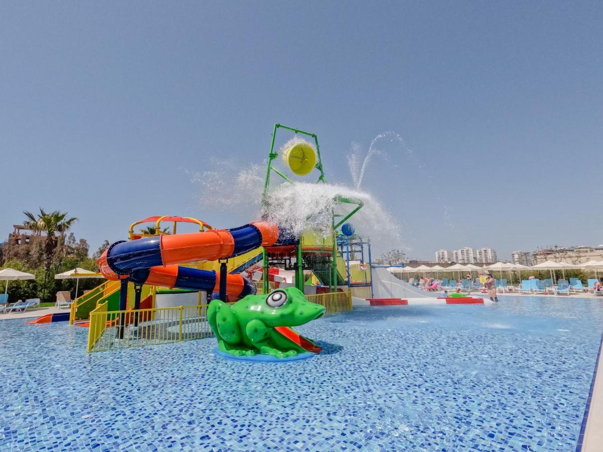 Wyndham Garden Lara Otel 4*